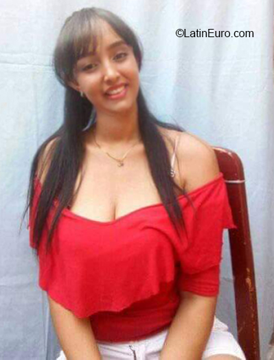 Date this foxy Venezuela girl Yose maria from Valencia VE3497