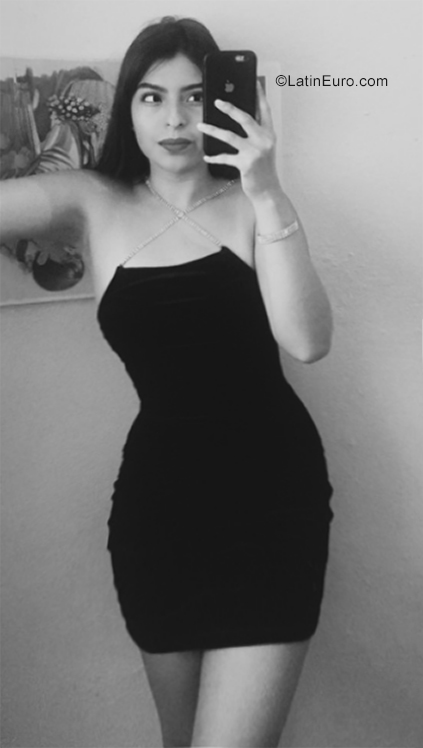 Date this lovely Mexico girl Kristel from Polanco MX2113