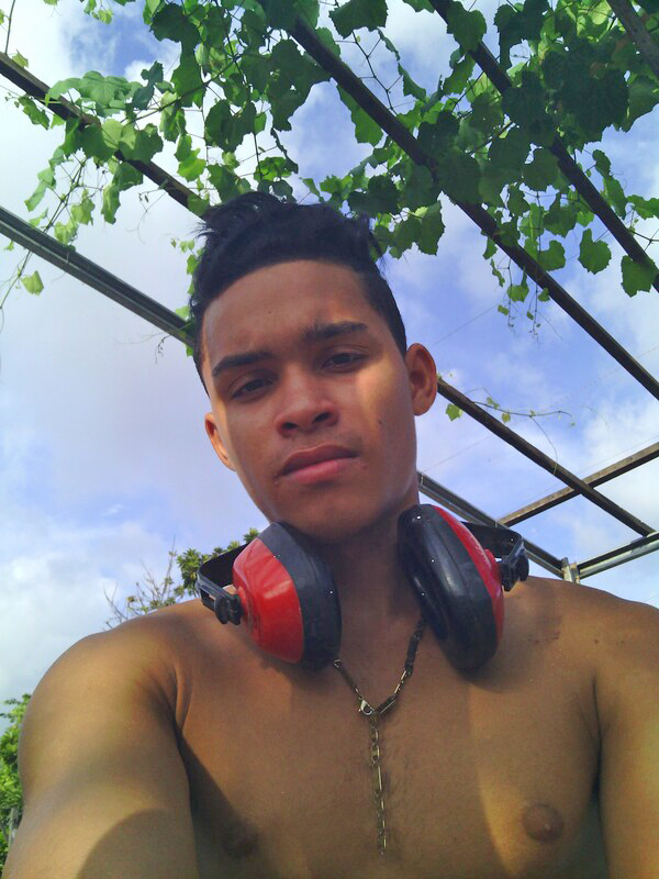 Date this foxy Cuba man Cristhian orlan from Santiago De Cuba CU741