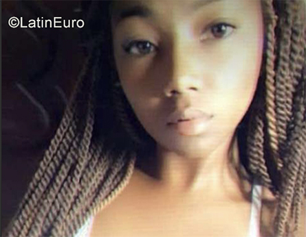 Date this hot Dominican Republic girl Karely from San Pedro de Macoris DO39041