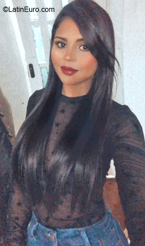 Date this sensual Colombia girl Angi from Bogota CO28969