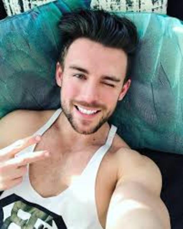 Date this fun Dominican Republic man MARCOS from Santo Domingo DO39127