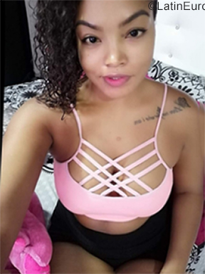 Date this sensual Colombia girl Fanny from Cali CO29126