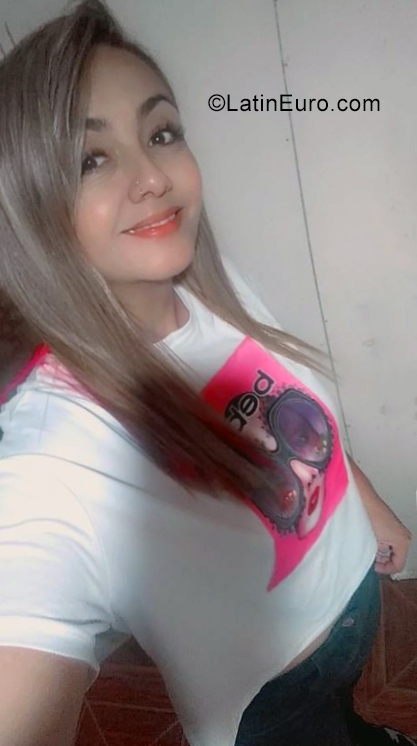 Date this pretty Colombia girl Paula from Manizales CO29174