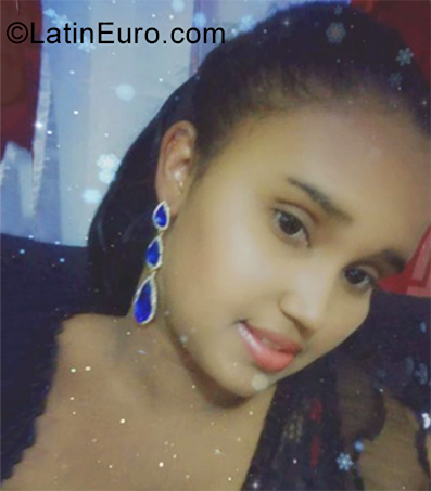 Date this passionate Dominican Republic girl Estefany from Higuey DO39231