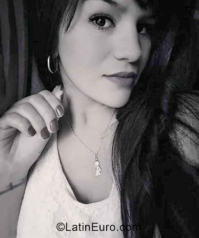 Date this beautiful Dominican Republic girl Sofia from Maria Trinidad Sanchez DO39258