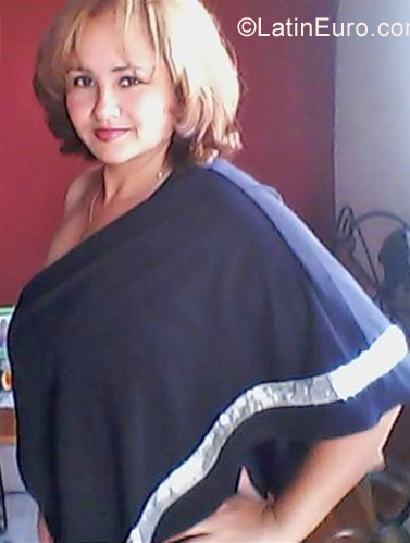 Date this hot Venezuela girl Aida from Maracaibo VE3703