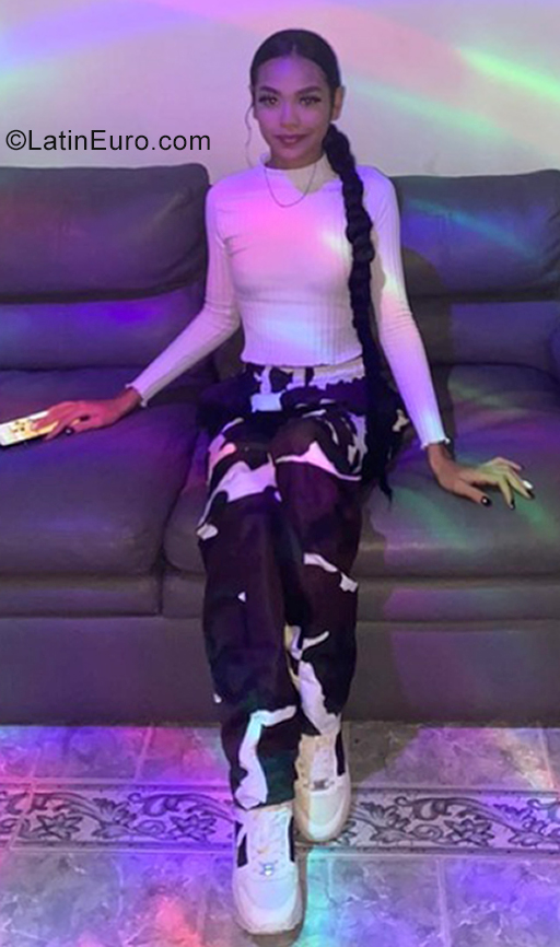 Date this stunning Colombia girl Susana Martnez from Cartagena CO29301
