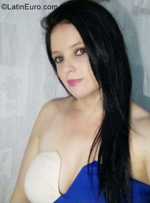 Date this sensual Colombia girl Jobana from Bogota CO29307