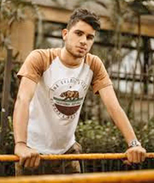 Date this georgeous United States man Carlos from Miami US21121