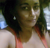 Date this georgeous Venezuela girl Roxana from Barcelona. VE3733