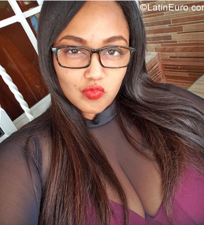 Date this beautiful Dominican Republic girl Maria from Santiago DO39341