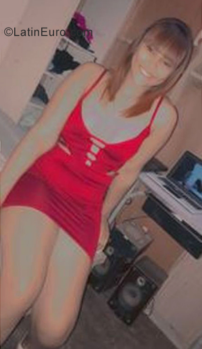 Date this foxy Dominican Republic girl Celanny vasque from Santo Domingo DO39371