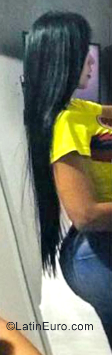 Date this happy Colombia girl Giovana from Medellin CO29497