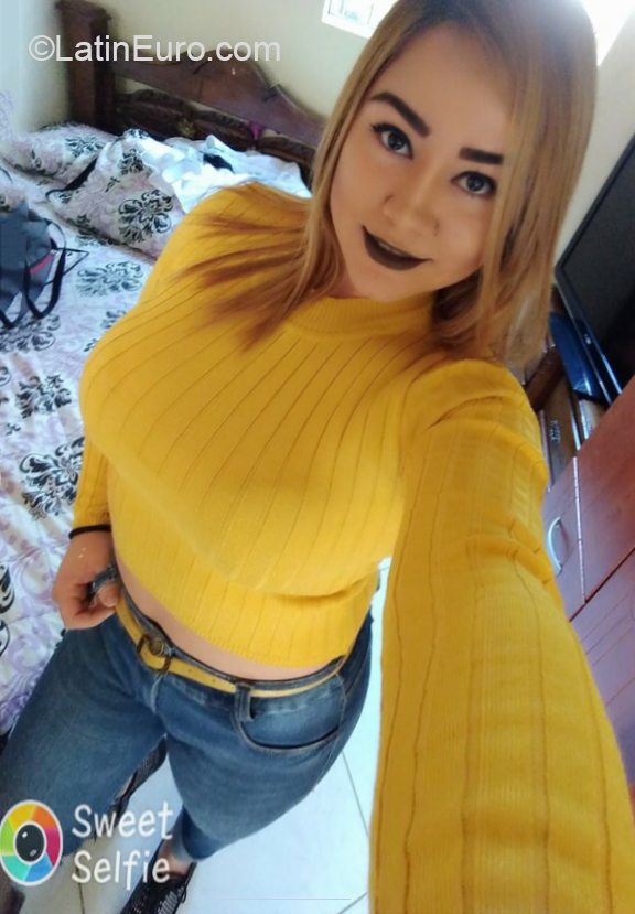 Date this stunning Colombia girl Mitchel from Medellin CO29632