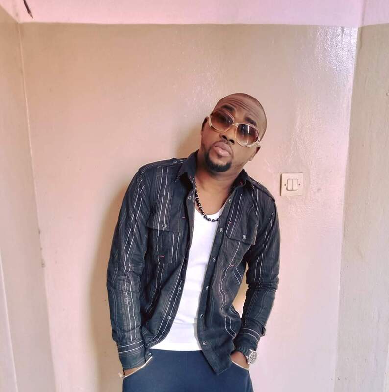 Date this foxy Togo man Jroc from Lomé TG53