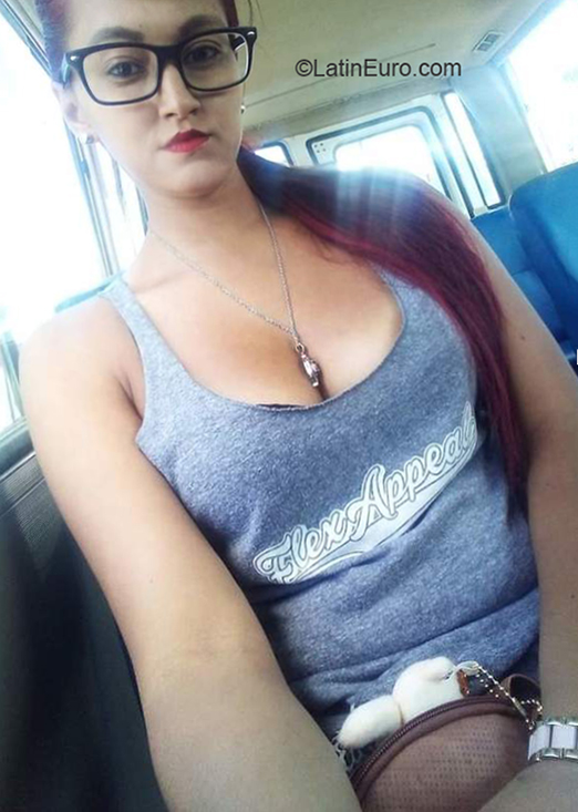 Date this fun Honduras girl Mariana from Tegucigalpa HN2910