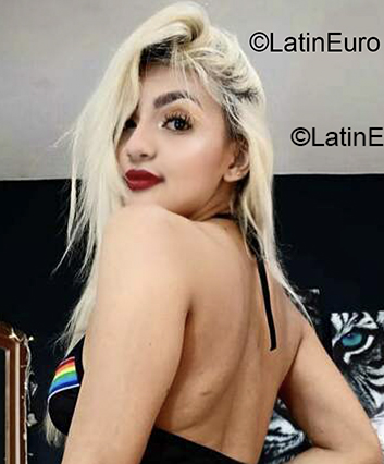 Date this beautiful Colombia girl Mariam from Medellin CO29842