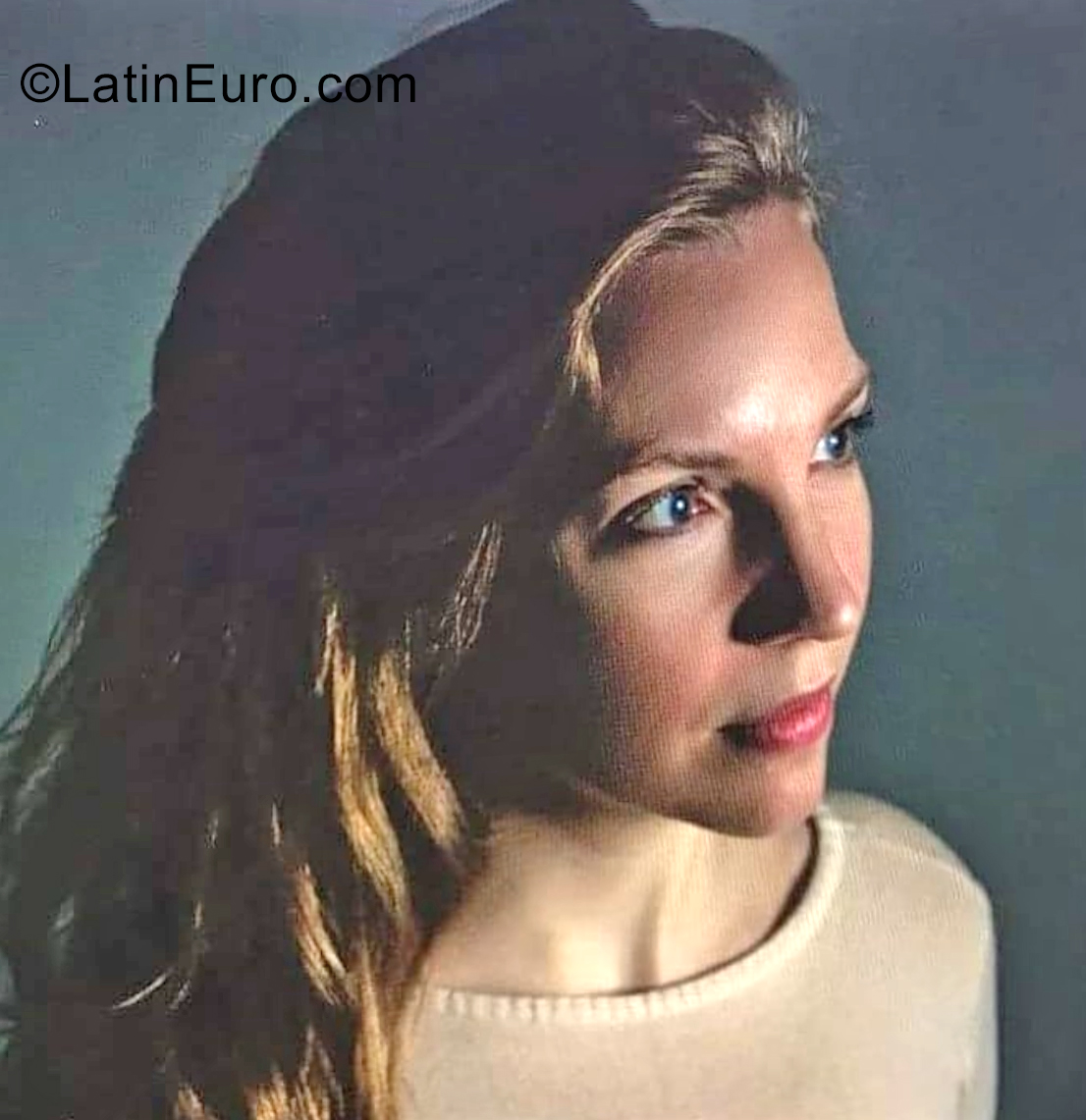 Date this hard body Argentina girl Katarina from Buenos Aires AR721