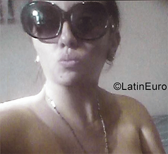 Date this lovely Venezuela girl Carol from Maracaibo VE3871