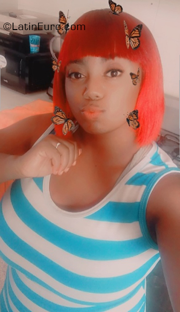 Date this nice looking Dominican Republic girl Maria from La Vega DO39658