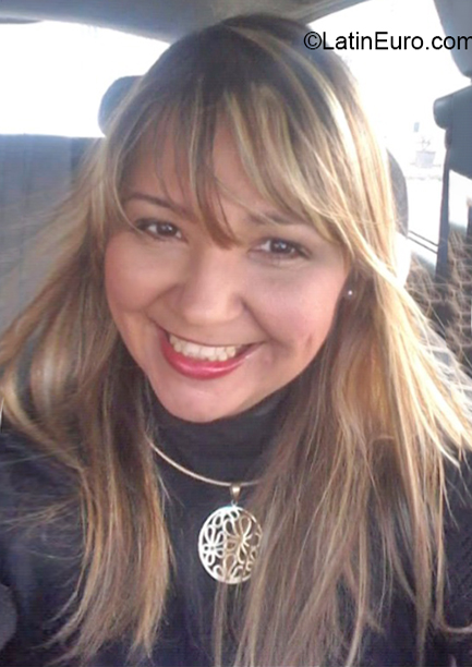 Date this passionate Venezuela girl Yngrid from Cagua VE3880