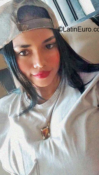 Date this athletic Colombia girl Milagros from Aracataca CO29989