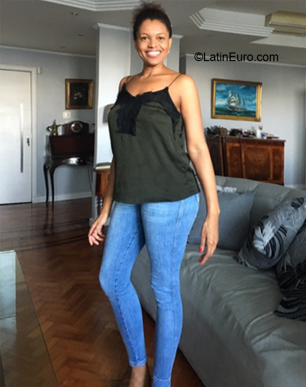 Date this gorgeous Brazil girl Neusa from Vitoria BR11359