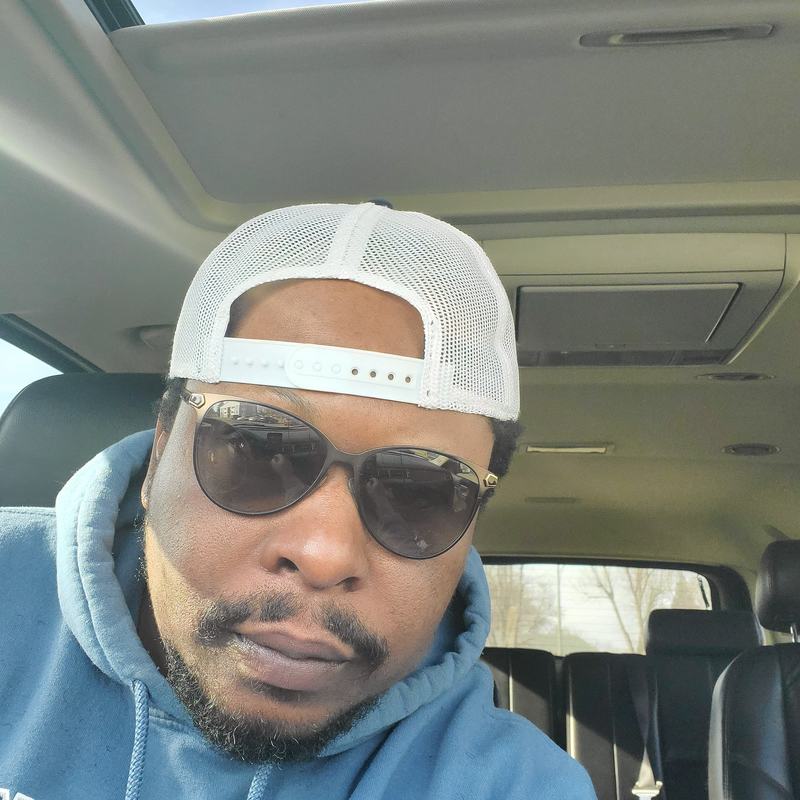 Date this charming United States man Aziatic from Williston US21243