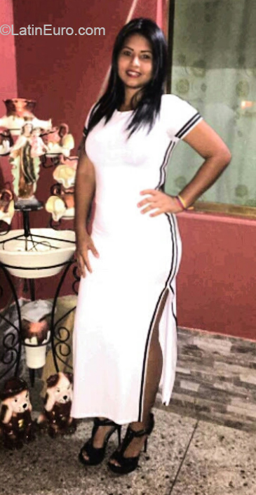 Date this happy Venezuela girl Gisselle from Barinas VE3913