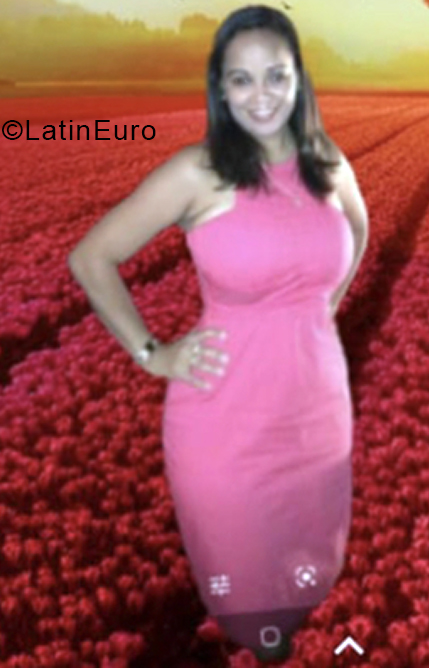 Date this charming United States girl Kaliente from Los Angeles US21305