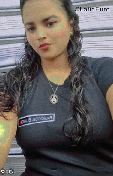 Date this hard body Venezuela girl Crismar from San Carlos VE3942