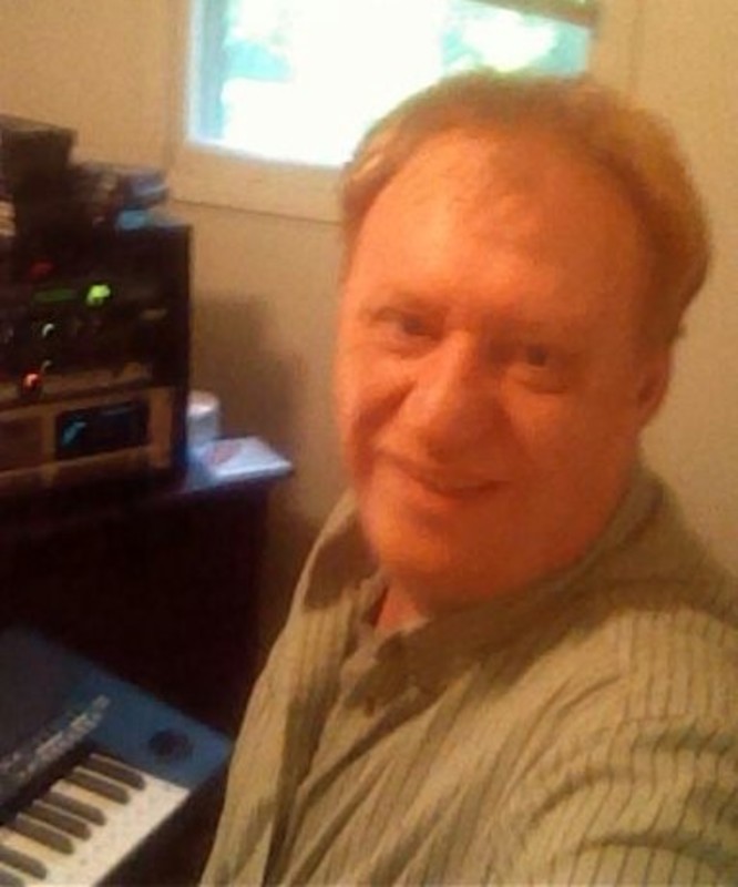 Date this beautiful United States man Studio from Johnson City US21287