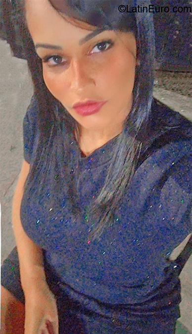Date this happy Brazil girl Cilene from Salvador BR11382