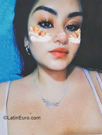 Date this tall Mexico girl Pohua from Mexico City MX2411
