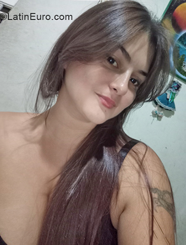Date this attractive Colombia girl Luisa from Cali CO30310