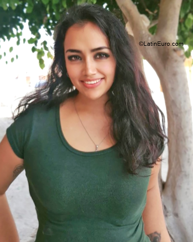 Date this athletic Peru girl Khimberly from Ica PE1892