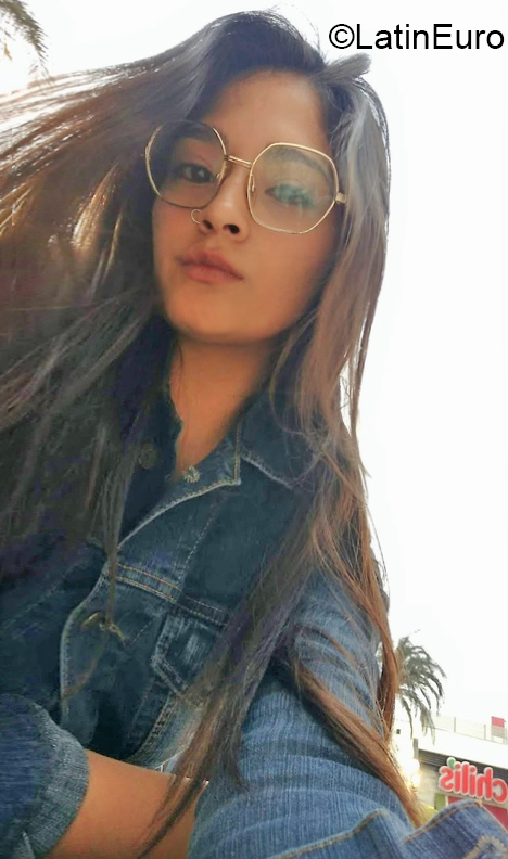 Date this charming Peru girl Nicolle from Lima PE1902