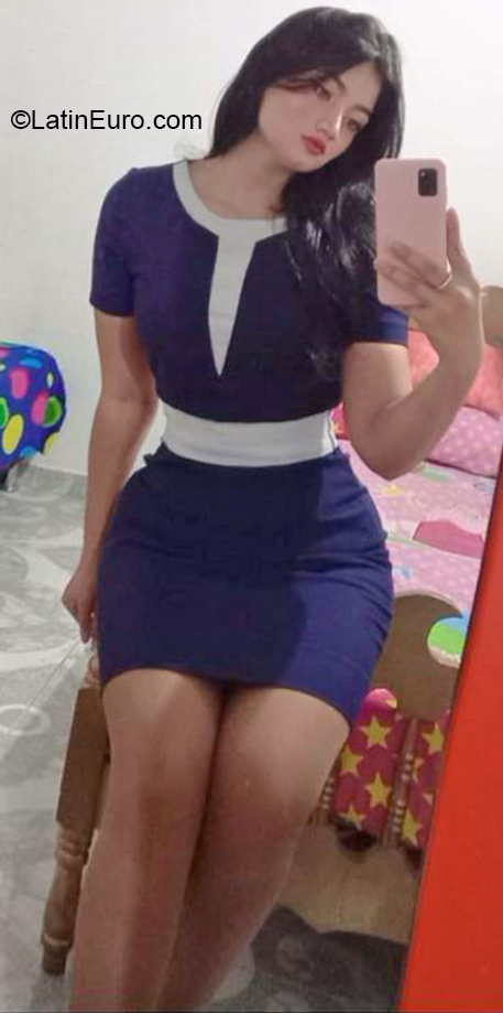 Date this sensual Colombia girl Thalia from Cucuta CO30515