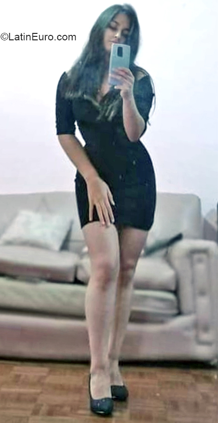 Date this fun Ecuador girl Laura from Quito EC858