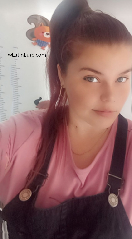 Date this cute Colombia girl Meral from Cucuta CO30660