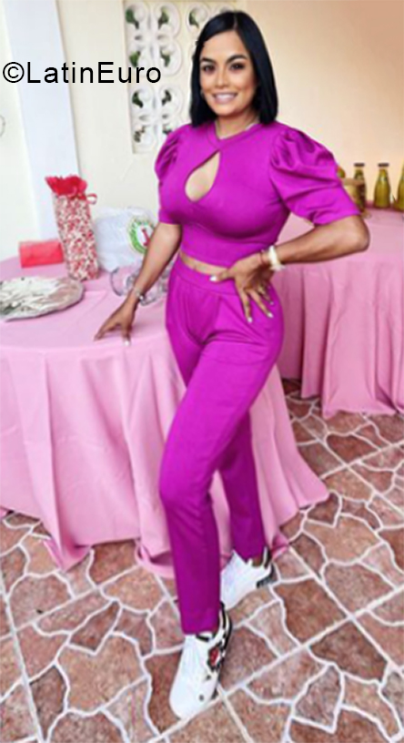 Date this lovely Dominican Republic girl Yanny from Puerto Plata DO40051