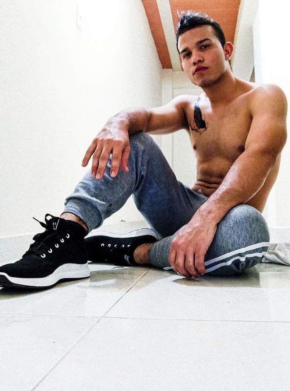 Date this nice looking Colombia man Josmer from Socorro CO30692