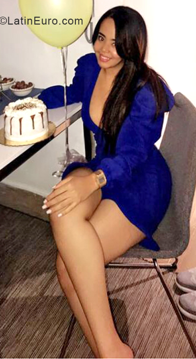 Date this passionate Dominican Republic girl Lys from Santo Domingo DO40135