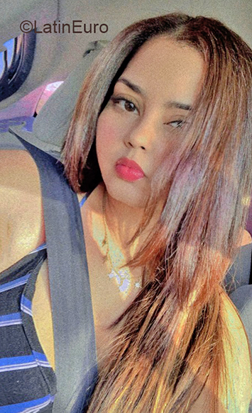 Date this lovely Dominican Republic girl Lia from Santo Domingo DO40139