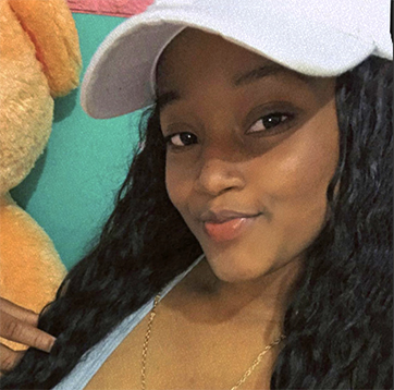 Date this funny Chile girl Zoe from Santiago CL285