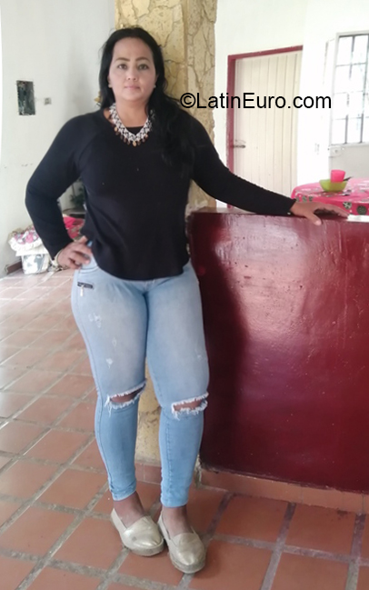 Date this delightful Venezuela girl Lachina from Barquisimeto VE4046