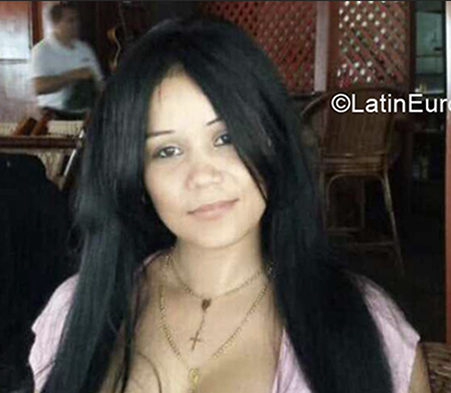 Date this georgeous Dominican Republic girl Wendy from Santiago DO40185