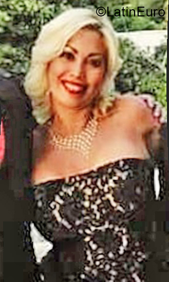 Date this cute Venezuela girl Meraury from Caracas VE4058