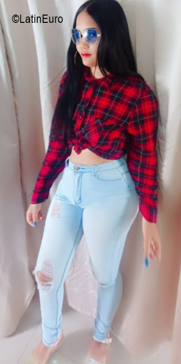 Date this fun Dominican Republic girl Eliana from Santo Domingo DO40192